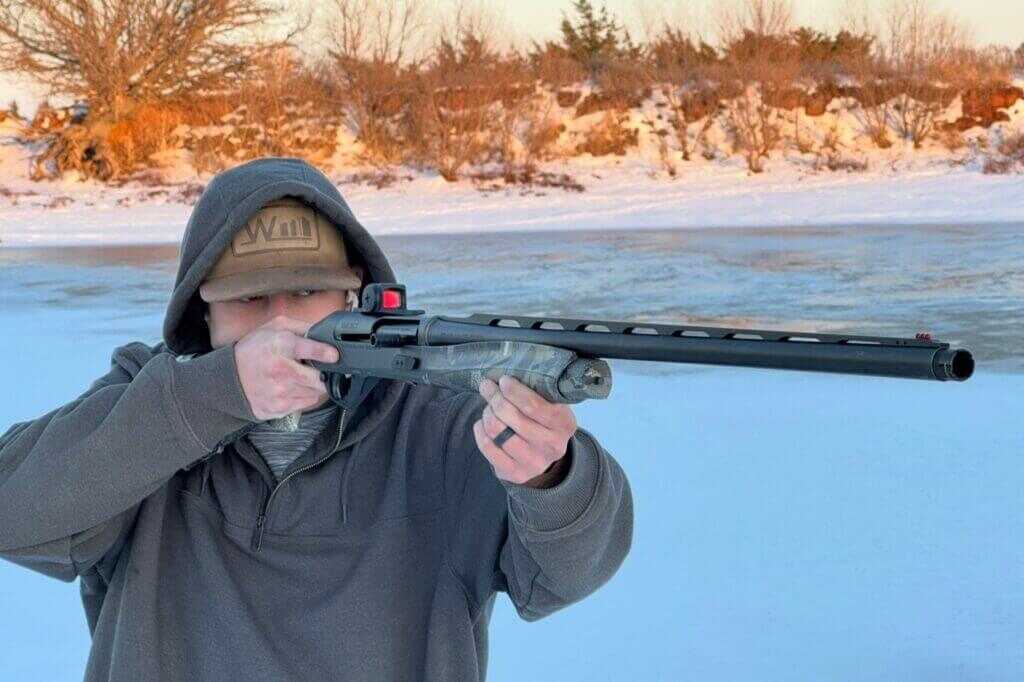 Benelli SBE3 A.I. BE.S.T. carried in the field during a waterfowl hunt