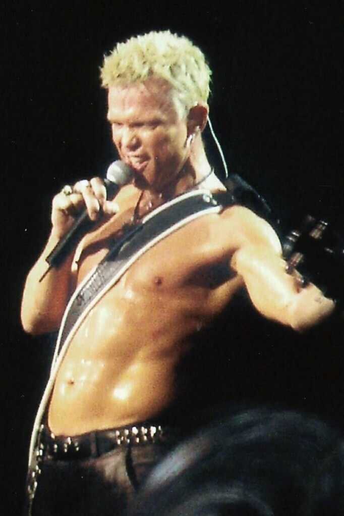 Billy Idol punk rock icon before the tranquilizer gun nightmare in Thailand