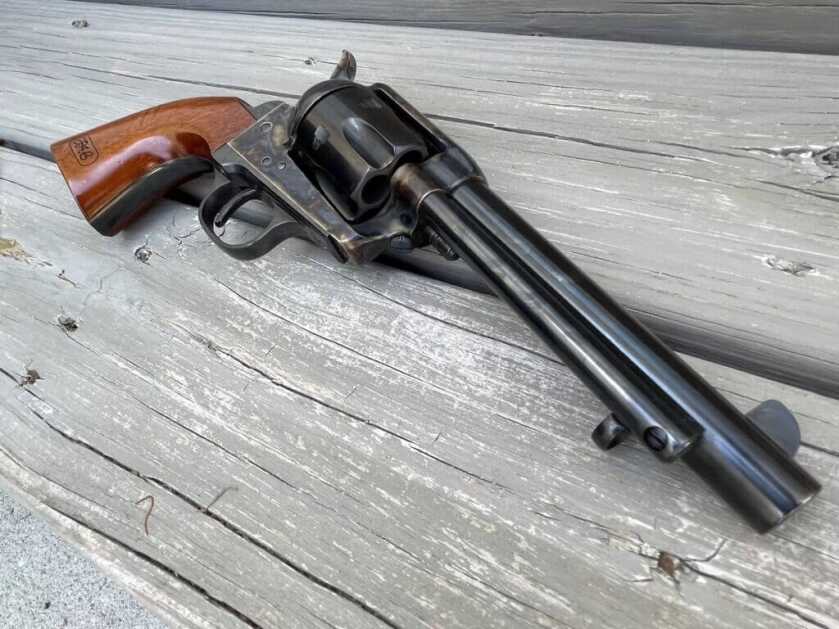 Cimarron U.S.V. Artillery Colt SAA reproduction with 5.5-inch barrel