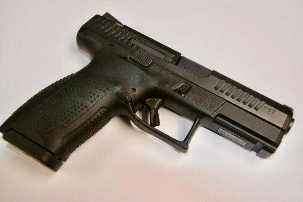 CZ P10C