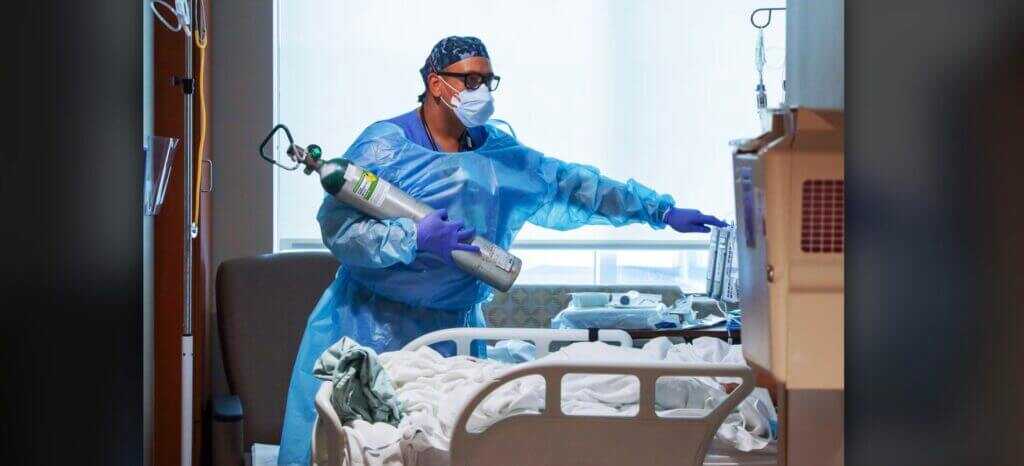 Hospital setting illustrating a physician's experience with death before recounting Fabrizio Quattrocchi's final stand