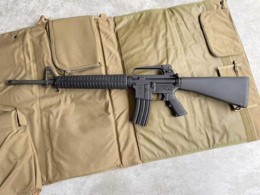 Springfield Armory SA-16A2 left side view showing classic M16A2 profile and fixed stock