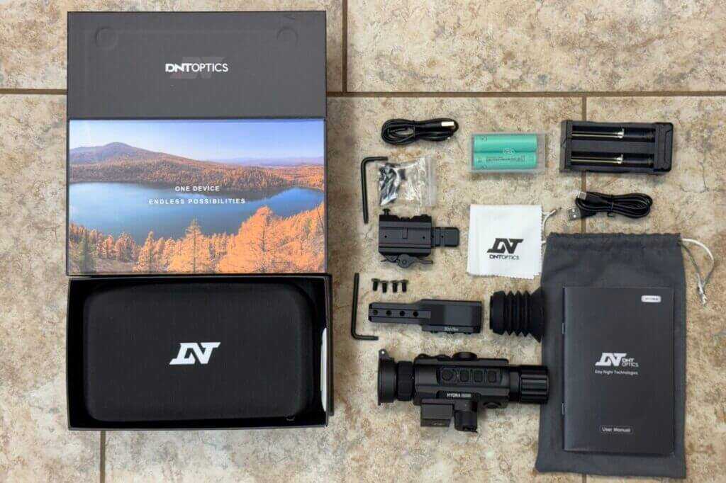 Everything included with the DNT Hydra HS335R thermal scope kit and accessories