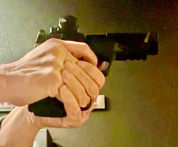 Shooting the Smith and Wesson M&P 2.0 10mm during recoil testing