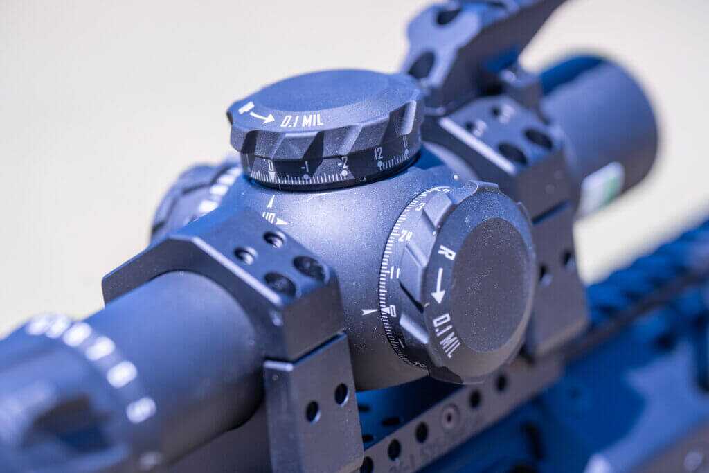 ZCO ZC210 exposed locking elevation and windage turrets