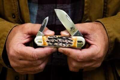 Bear & Son Piranha 559L two-blade pocket knife with Genuine India Stag Bone handle.