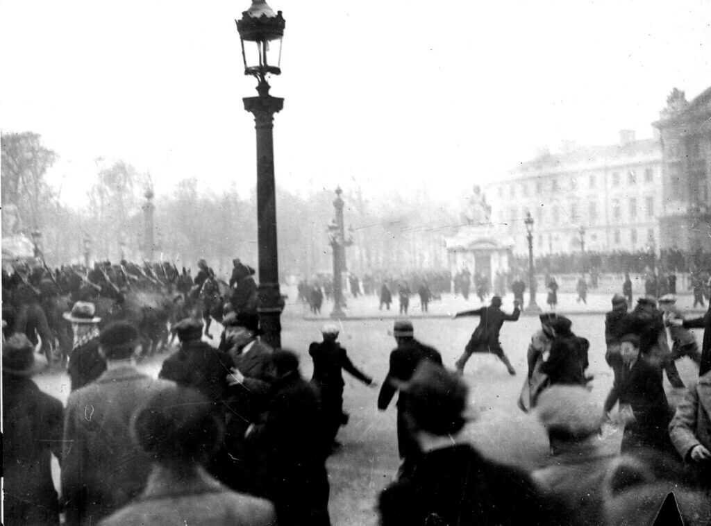1934 Paris unrest showing the turbulent France Herschel Grynszpan later entered