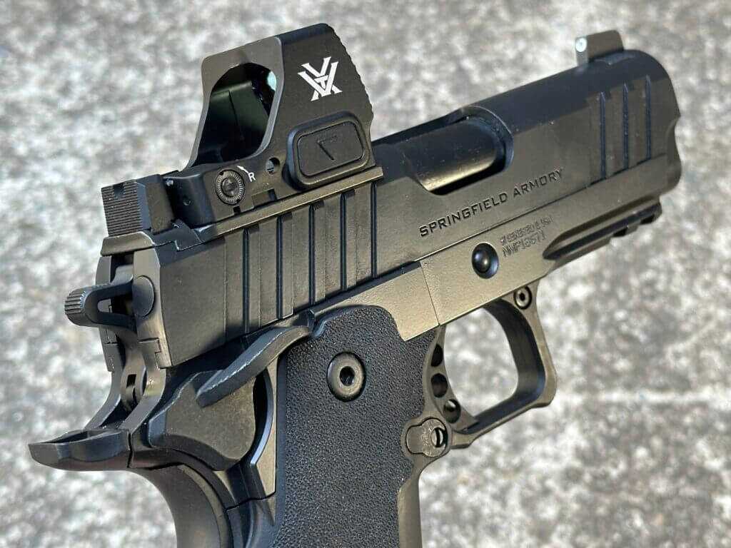 Rear closeup of Springfield Prodigy 3.5 AOS showing bobbed beavertail and recontoured hammer