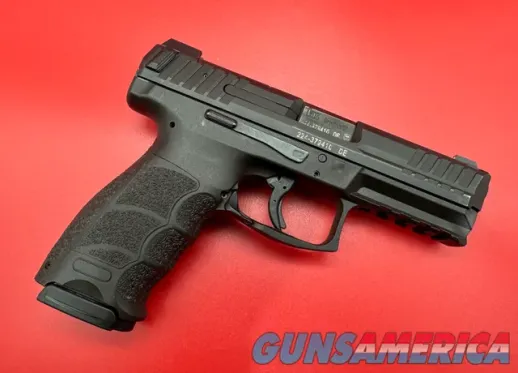 HK VP9 9mm Striker-Fired Pistol, Excelle...