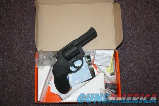 Taurus 605 .357 Magnum, Revolver with Bo...