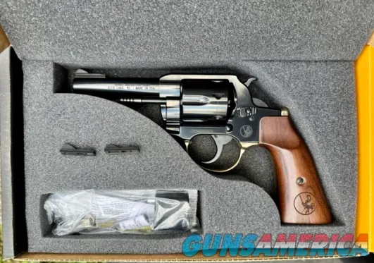 Henry Big Boy Revolver blued with wood g...
