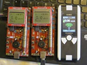 Prepping 101: DIY Geiger Counter - The Basics of Measuring Radiation All of the kits can be powered off of a printer D cable through USB power, or they can take a battery pack. The red kits can also send data to free software for your computer. The old red kit requires a TTL module and the new kit goes direct.
