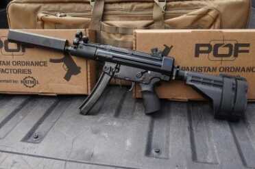 Fully extended, and with the Silencerco Osprey, it doesn't look so small.