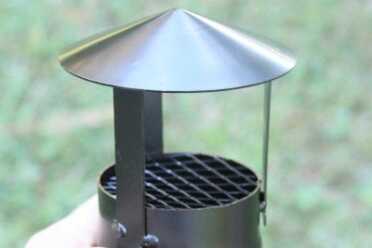 Prepping 101: The 0 Survival Woodstove The stove comes with a nice dissipator. Hunters don't like to advertise their camp, and neither do preppers.
