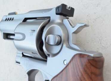 Ruger Alaskan Mod by Gemini Customs--Gun Review The Alaskan sports the classic Ruger push-button cylinder latch.