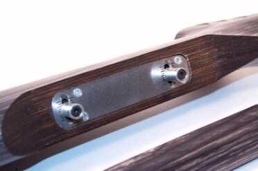 The comb adjusts up, down and sideways with these posts. Move the whole comb in any direction or even angle it if you prefer.