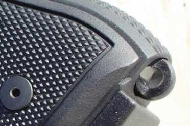 For those of you who still like to use a lanyard, the Beretta has you covered.