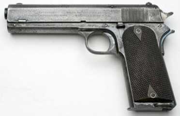 Shooting History: 1913 Production Colt 1911 - Old Gun Review Colt 1907. The first of these pistols to have a grip safety.