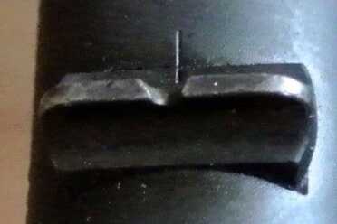 Shooting History: 1913 Production Colt 1911 - Old Gun Review Tiny rear sight.