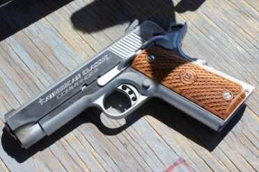 The American Classic Commander. 