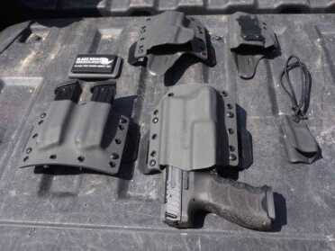 We had the privalege of seeing five distanct holsters from Black Rhino, all for the VP9, which is the best way to test the differences between them.