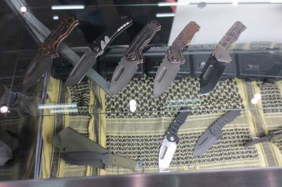 I didn't get a shot of these drool-worthy folders in the video.  