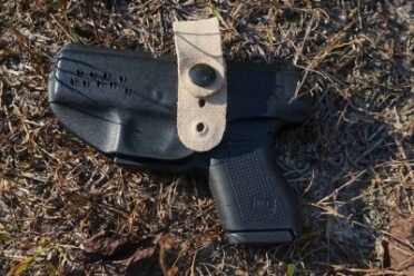 Bra Carry with the Flashbang The Flashbang with the GLOCK 42.