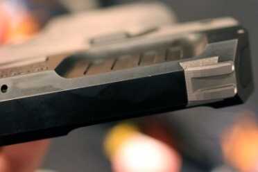 Heizer's New Semi-Auto is the Thinnest Yet--SHOT Show 2016 Adjustable, even.