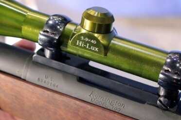 Hi-Lux Vintage Riflescopes — SHOT Show 2016 The Hi-Lux version of the old Redfield was mounted to an original M40 sniper rifle which is a bull barreled Remington 700 in .308.