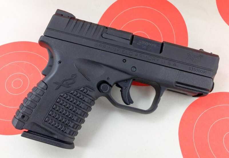 We Shoot the New .40 S&W XD-S from Springfield Armory I find the XD-S to be the perfect size for easy concealed carry.