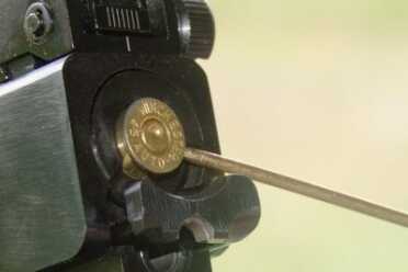 The Ultimate Survival Rifle? Chiappa's M6 with X-Caliber Inserts Step two dig the casing out.