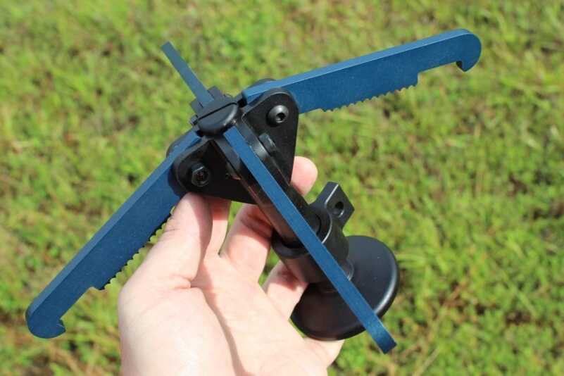 Th grappling hook.