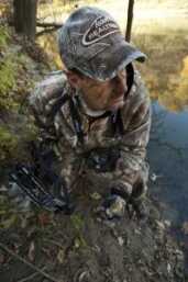 Deer Camp: Four Early Season Deer Stand Tips & Tactics for Success Check the soft soils along pond and creek banks for tracks and deer crossings, identifying where might be the best place to set up.