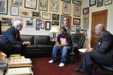 A Real Solution to Gun-Related Violence? Programs Targeting 'Key Offenders' Show Promise (Photo: Fastcoexist.com)