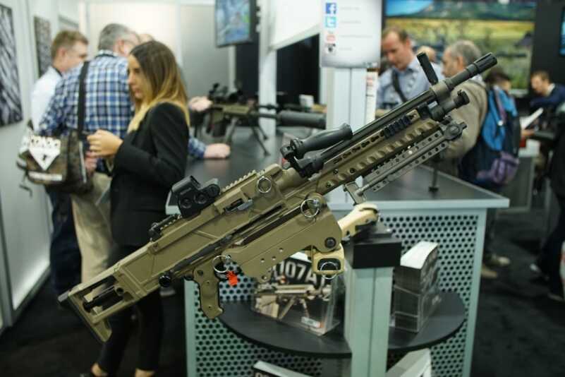 Barrett 240 LWS Ultra-Light Machine Gun—SHOT Show 2017 Barrett 240 LWS Ultra-Light Machine Gun—SHOT Show 2017