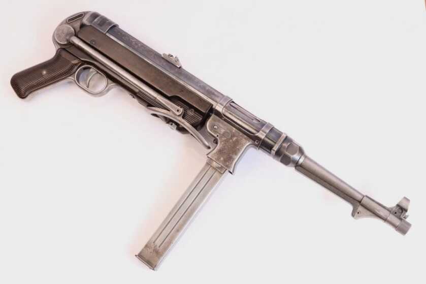 The German MP40 Versus the American M3A1 Grease Gun The German MP40 Versus the American M3A1 Grease Gun