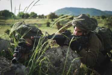 Israel Loosens Gun Ownership Restrictions in Response to Terrorist Threat Israel Loosens Gun Ownership Restrictions in Response to Terrorist Threat