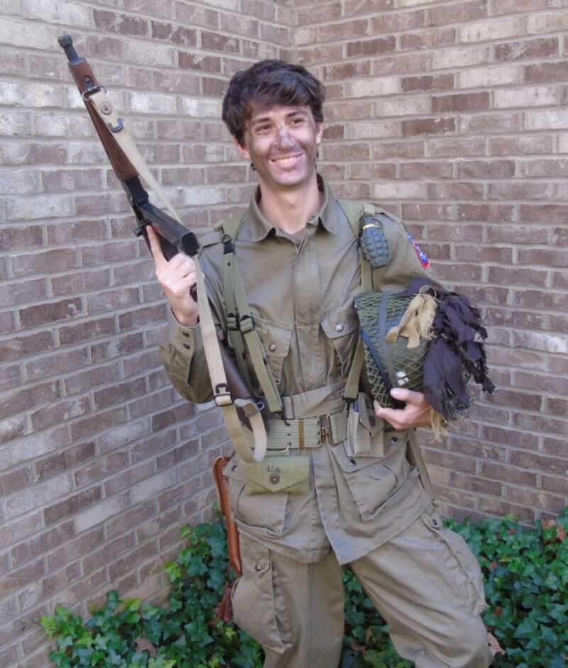 The Thompson Submachine Gun - From Chicago Streets to European Battlefields (#2 – Allied Small Arms WWII) The Thompson Submachine Gun - From Chicago Streets to European Battlefields (#2 – Allied Small Arms WWII)