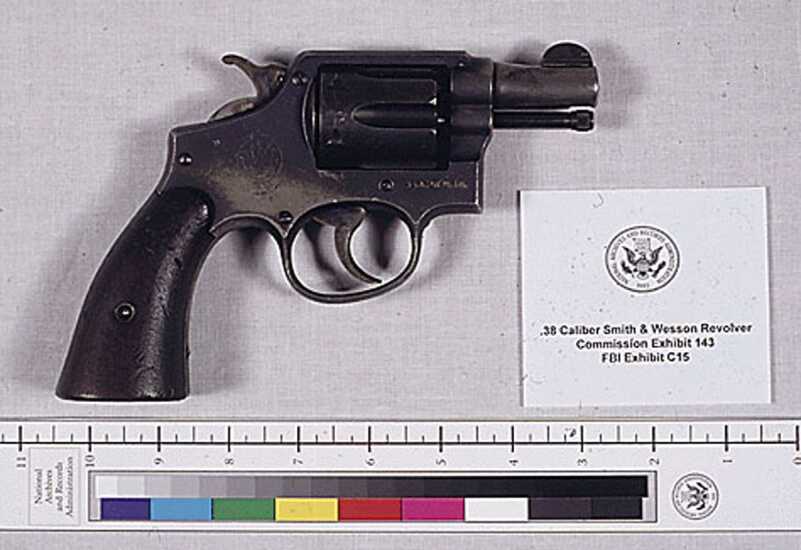 A Friday Afternoon in Dallas: Two Murders that Shook the World & Analysis of the Weapons Used A Friday Afternoon in Dallas: Two Murders that Shook the World & Analysis of the Weapons Used