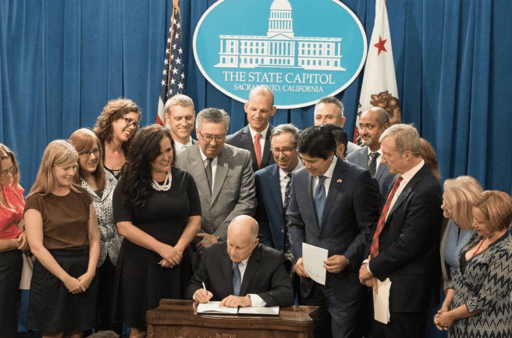CA Governor Signs Gun Control Bills, Including Ban On Adults Under 21 from Purchasing Guns CA Governor Signs Gun Control Bills, Including Ban On Adults Under 21 from Purchasing Guns