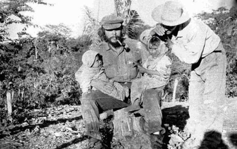 Che Guevara and the M2 Carbine: The Gory Death of a Paradox Che Guevara and the M2 Carbine: The Gory Death of a Paradox
