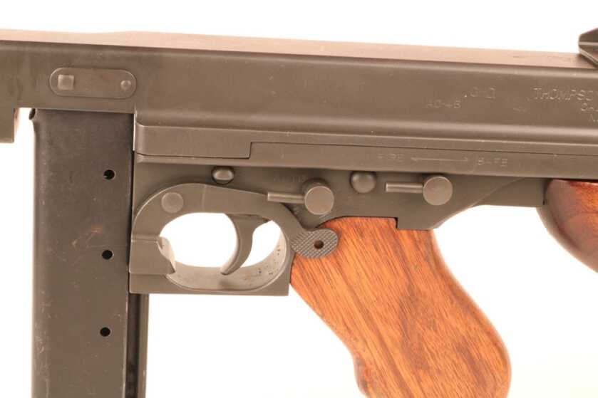 Thompson submachine gun fire controls with right-handed safety and selector levers
