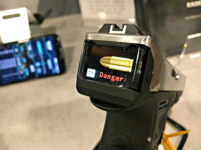 Digital Round-Count Display for Your Glock! Radetec's Smart Slide - SHOT Show 2019 Digital Round-Count Display for Your Glock! Radetec's Smart Slide - SHOT Show 2019