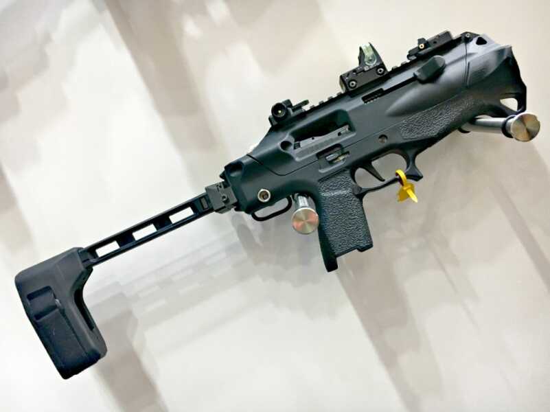 Radical Firearms PDW Chassis for SIG P320s - SHOT Show 2019 Radical Firearms PDW Chassis for SIG P320s - SHOT Show 2019