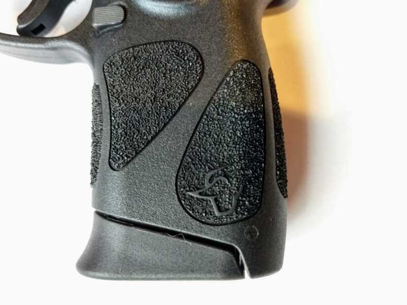 Review:&nbsp;The Taurus G2c. Accurate and Functional—And Packing .40 S&W Power--for Under 0