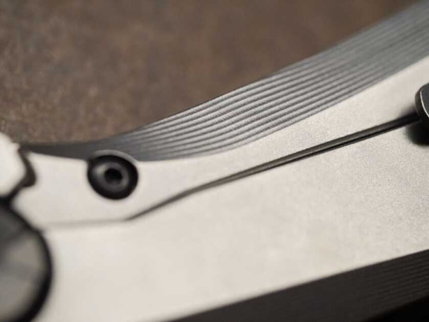 ZT Knives' 0470 & 0460TI ZT Knives' 0470 & 0460TI