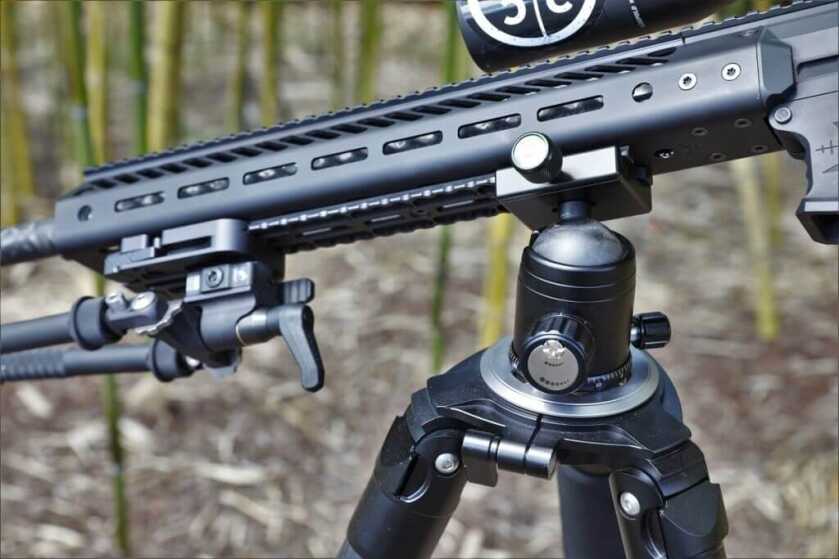 Predator Masters Carbon Fiber Tripod Predator Masters Carbon Fiber Tripod