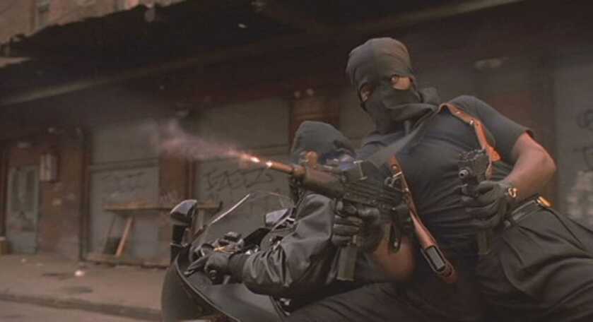 Alberto Bravo’s Uzi: The Black Widow’s Prey