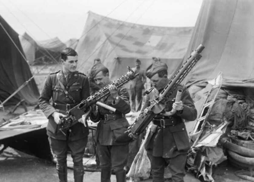 The Death of a Legend: Baron Manfred von Richthofen & the Vickers that may have killed him. The Death of a Legend: Baron Manfred von Richthofen & the Vickers that may have killed him.