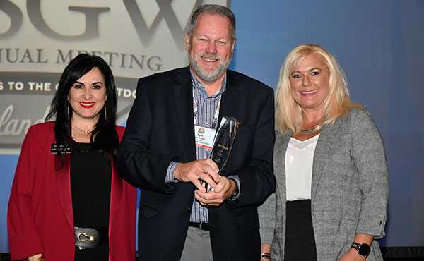 SIG SAUER Recognized by National Association of Sporting Goods Wholesalers (NASGW) with 'Innovator of the Year' Award SIG SAUER Recognized by National Association of Sporting Goods Wholesalers (NASGW) with 'Innovator of the Year' Award